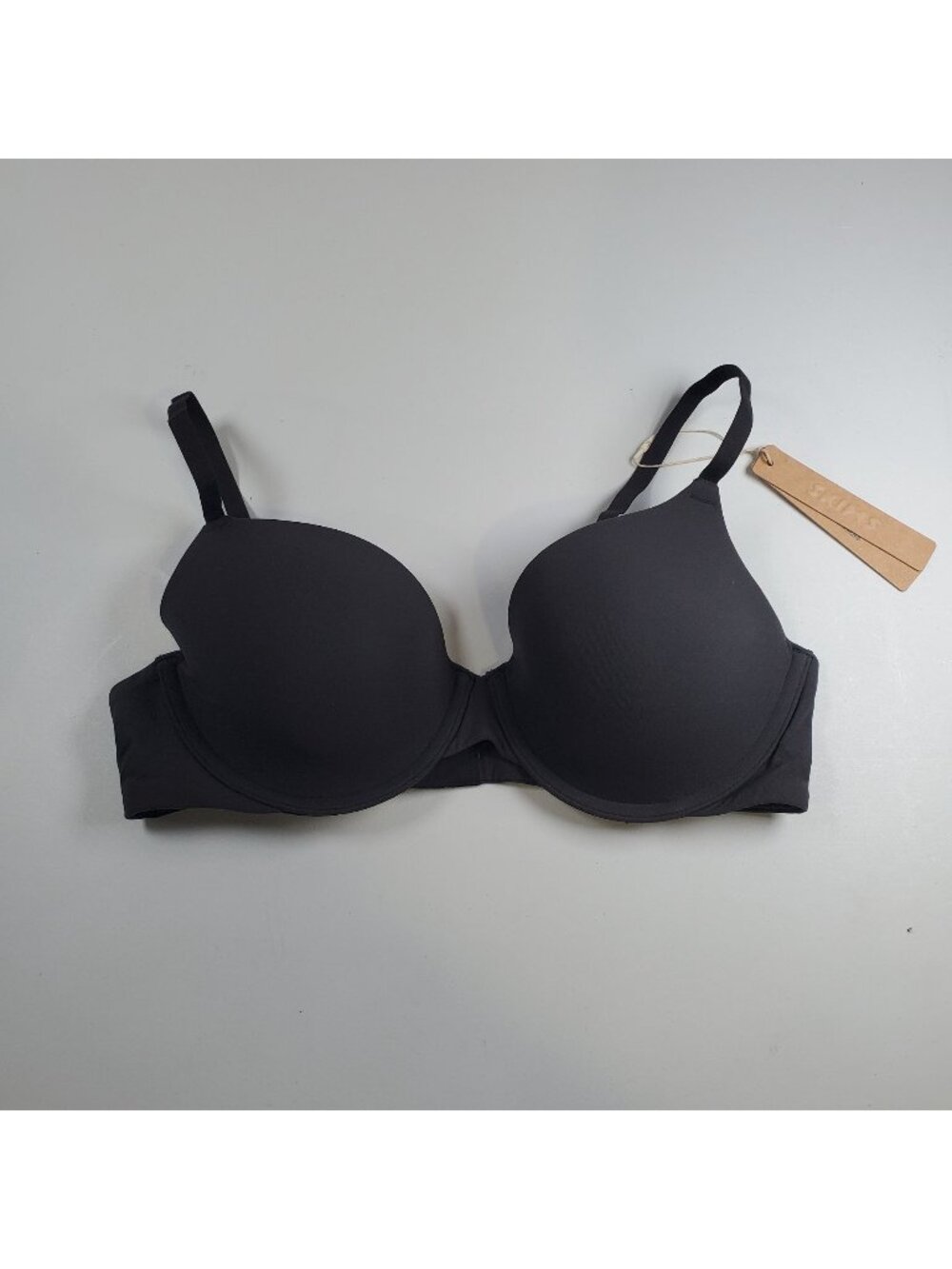 SKIMS Fits Everybody T Shirt Bra Women Size 36B NWT Onyx Classic Demi Coverage